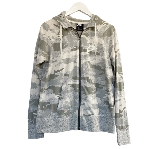 NIKE Women’s Zip Up Hooded Sweatshirt Gray Camouflage Medium Lightweight Workout - Picture 4 of 6
